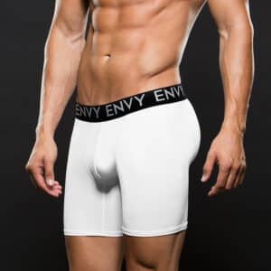 ENVY Köpernahe Shorts mit langem Bein weiß